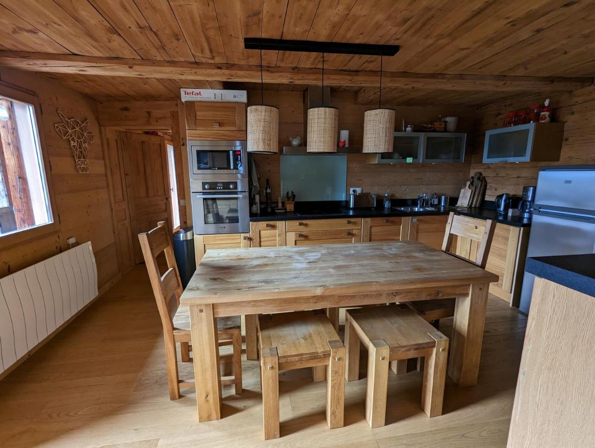 Bas De Chalet Au Coeur Des Aravis, Entre Lac Et Montagne Saint-Jean-de-Sixt Extérieur photo
