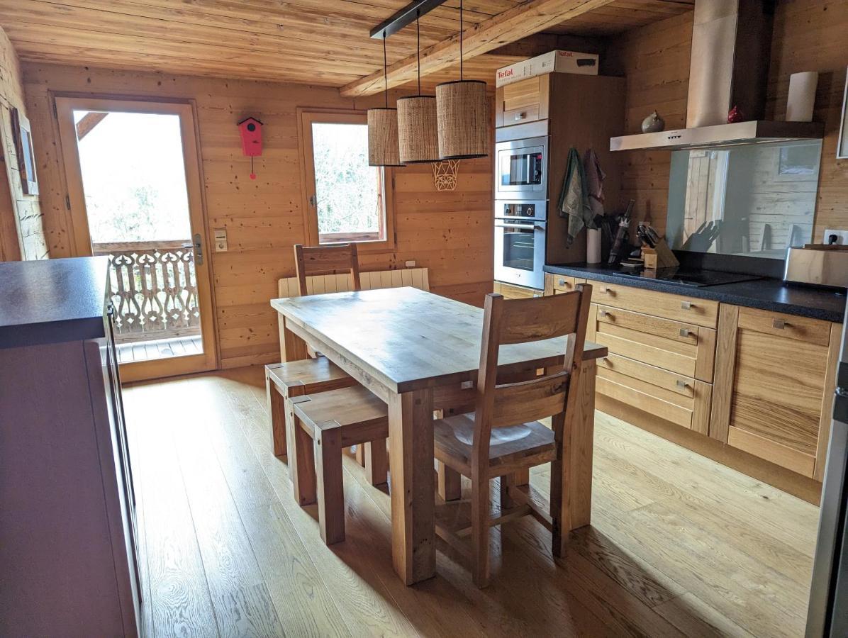 Bas De Chalet Au Coeur Des Aravis, Entre Lac Et Montagne Saint-Jean-de-Sixt Extérieur photo