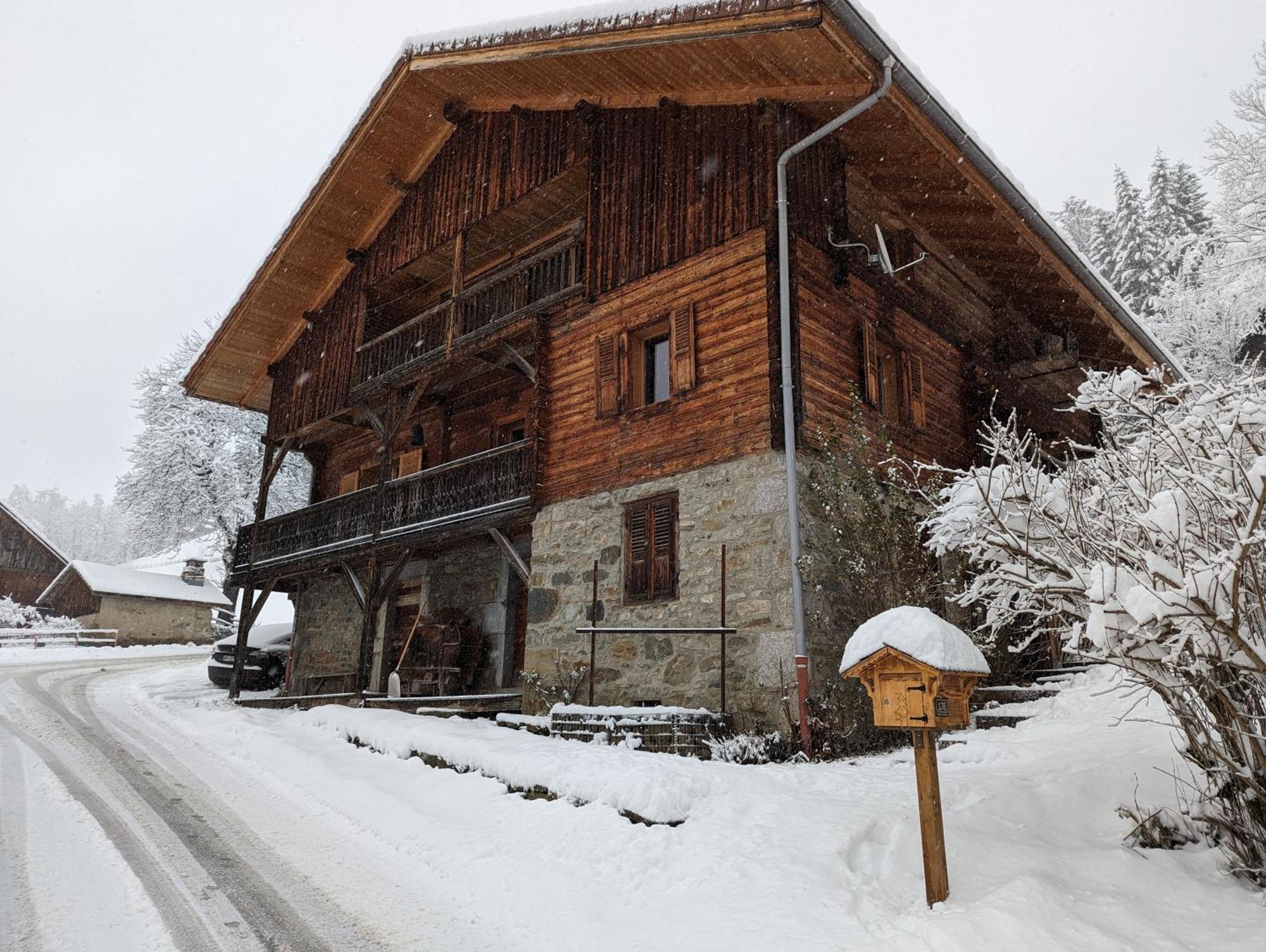 Bas De Chalet Au Coeur Des Aravis, Entre Lac Et Montagne Saint-Jean-de-Sixt Extérieur photo